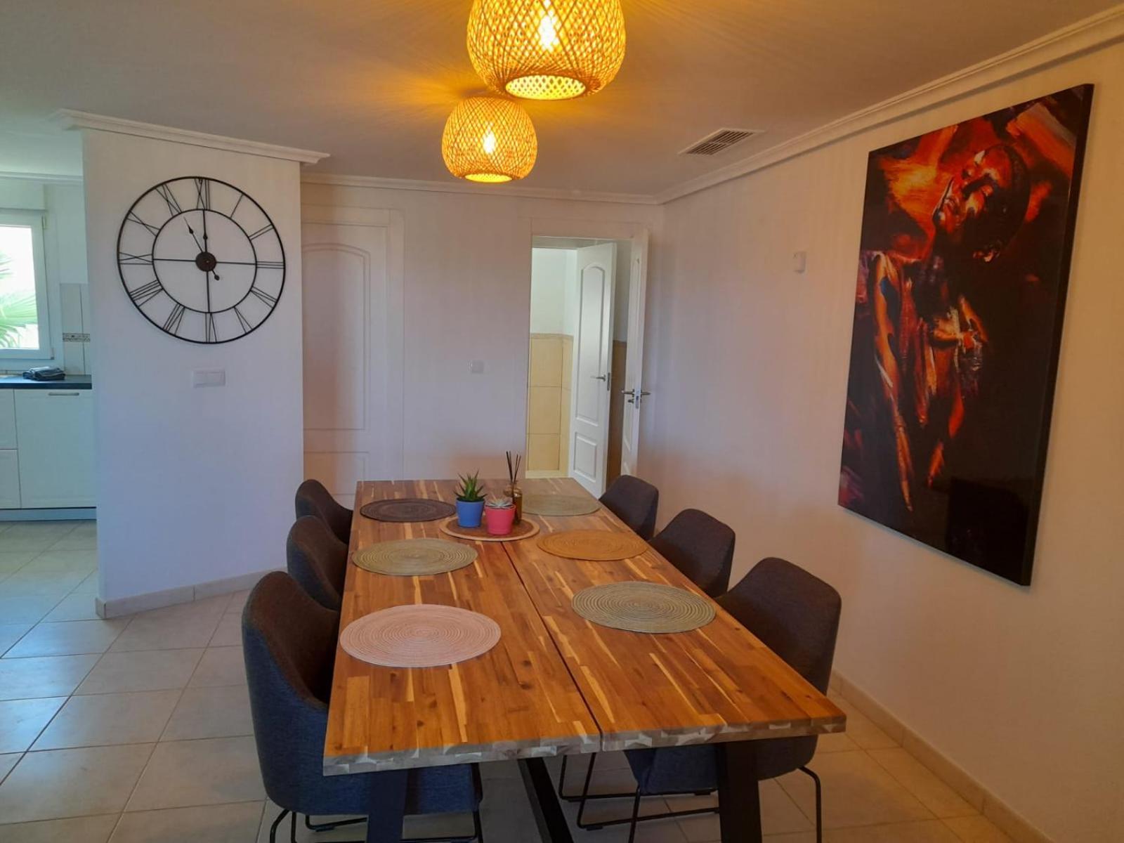 Beautiful Enjoy, With A Shared Pool Apartment *